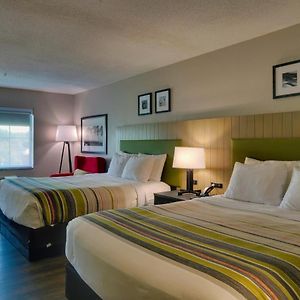 Studio Suite Two Queen Beds Non-Smoking